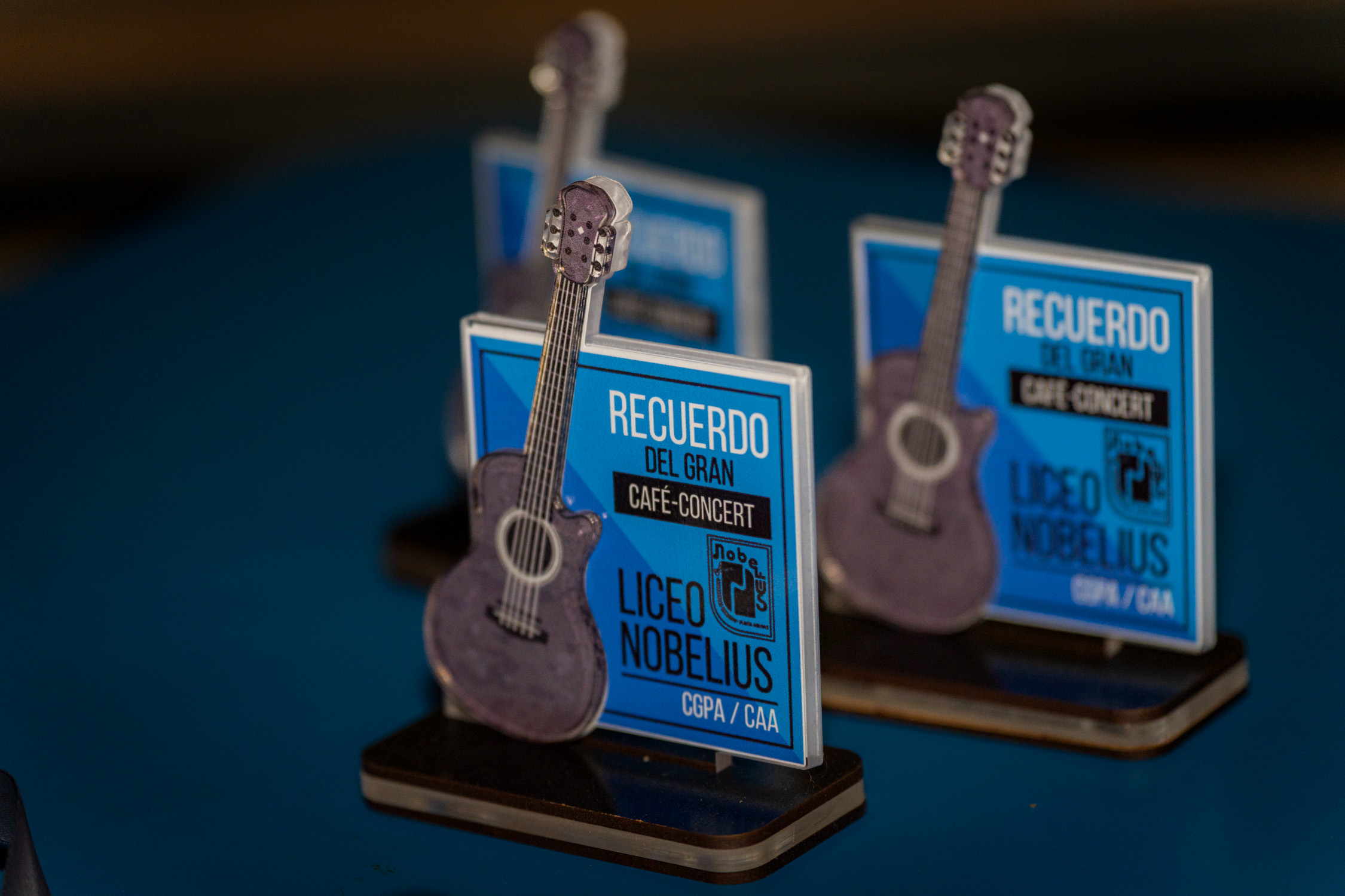 Presentación del Café Concert Décadas en el Colegio Nobelius